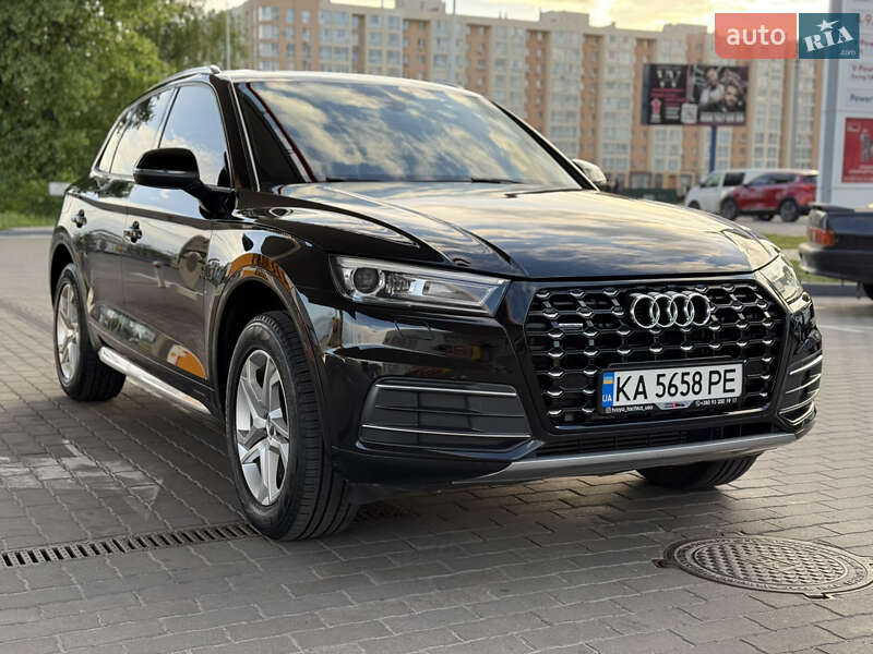 Внедорожник / Кроссовер Audi Q5 2017 в Киеве