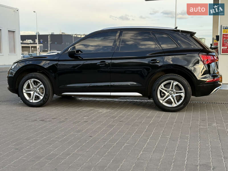 Внедорожник / Кроссовер Audi Q5 2017 в Киеве