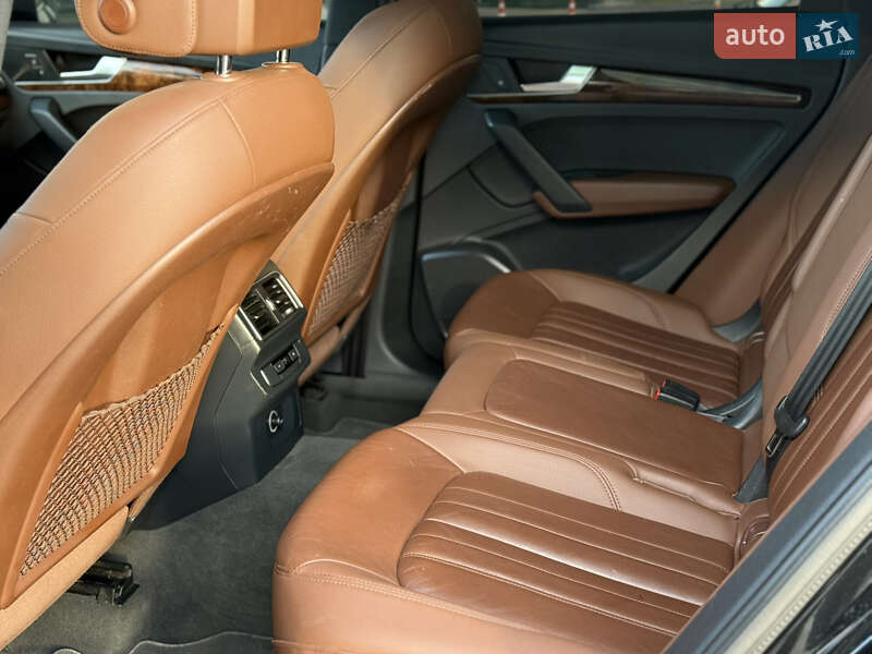 Внедорожник / Кроссовер Audi Q5 2017 в Киеве