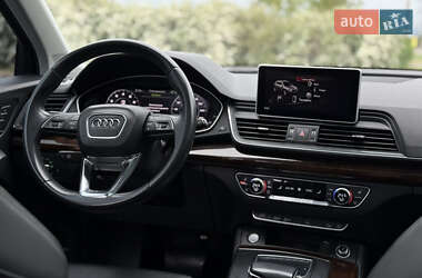Внедорожник / Кроссовер Audi Q5 2019 в 