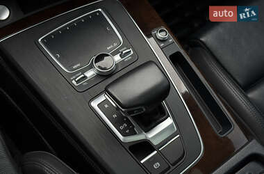 Внедорожник / Кроссовер Audi Q5 2019 в 