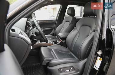 Позашляховик / Кросовер Audi Q5 2016 в 
