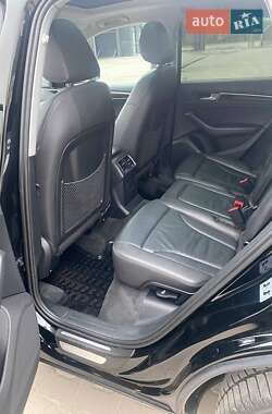 Внедорожник / Кроссовер Audi Q5 2015 в 