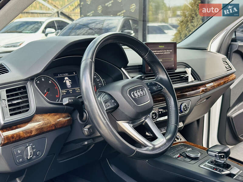Внедорожник / Кроссовер Audi Q5 2018 в Харькове