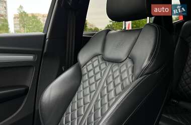 Внедорожник / Кроссовер Audi Q5 2022 в 