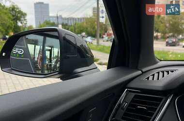Внедорожник / Кроссовер Audi Q5 2022 в 