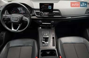 Внедорожник / Кроссовер Audi Q5 2017 в 