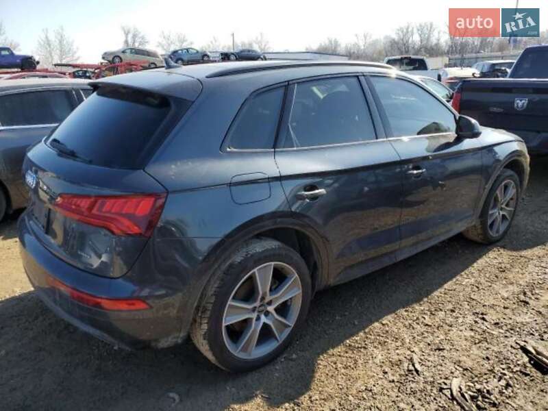 Позашляховик / Кросовер Audi Q5 2020 в Богуславі
