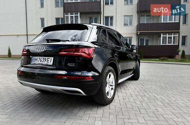Позашляховик / Кросовер Audi Q5 2017 в 