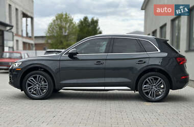 Внедорожник / Кроссовер Audi Q5 2019 в 