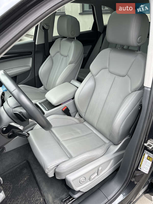 Внедорожник / Кроссовер Audi Q5 2019 в Львове