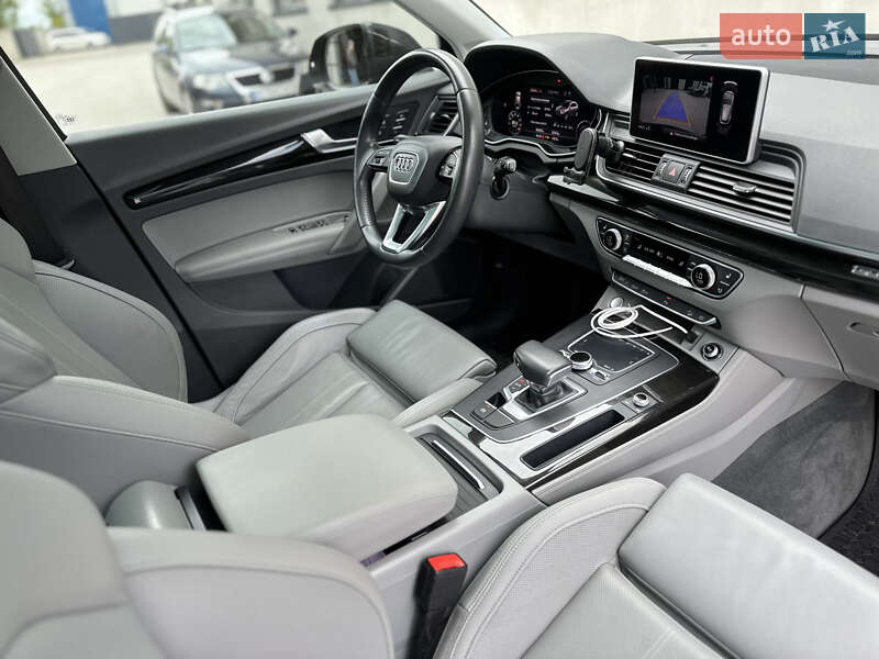 Внедорожник / Кроссовер Audi Q5 2019 в Львове