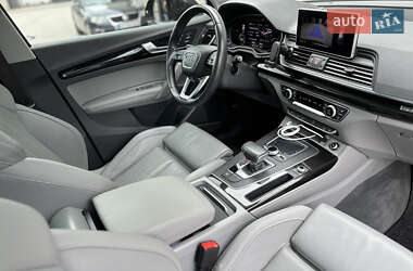 Внедорожник / Кроссовер Audi Q5 2019 в 