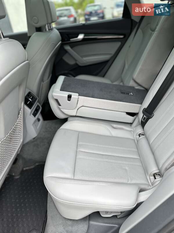 Позашляховик / Кросовер Audi Q5 2019 в Львові