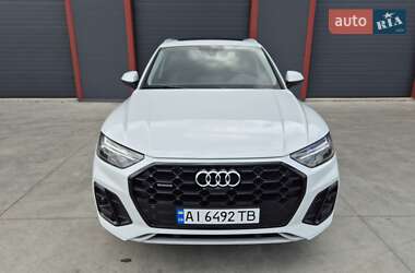 Внедорожник / Кроссовер Audi Q5 2022 в 