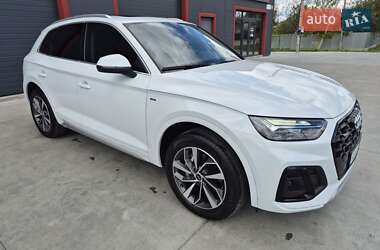 Внедорожник / Кроссовер Audi Q5 2022 в 