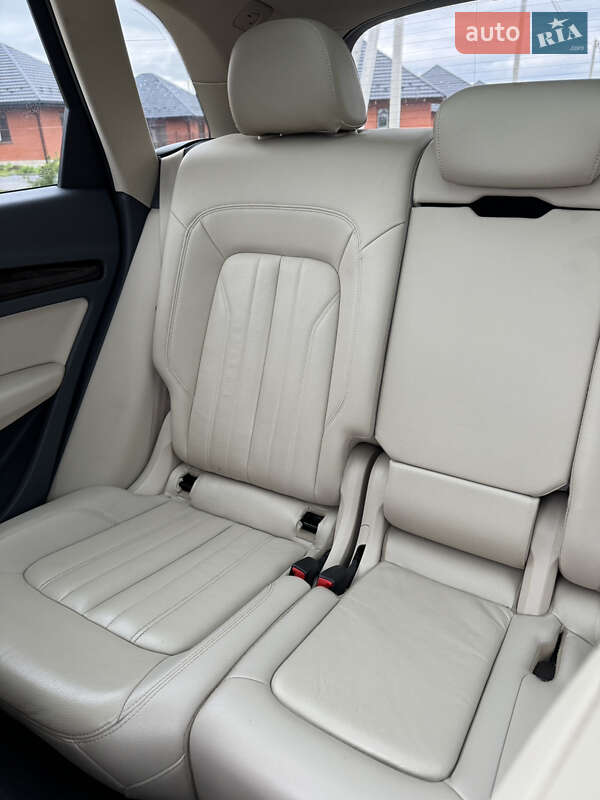 Позашляховик / Кросовер Audi Q5 2017 в Рівному