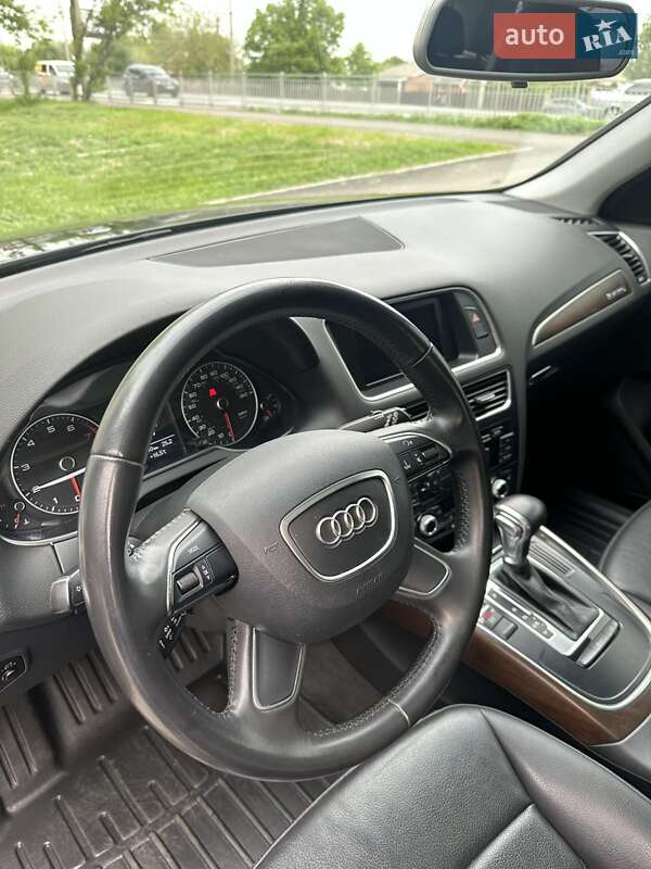 Внедорожник / Кроссовер Audi Q5 2014 в Полтаве