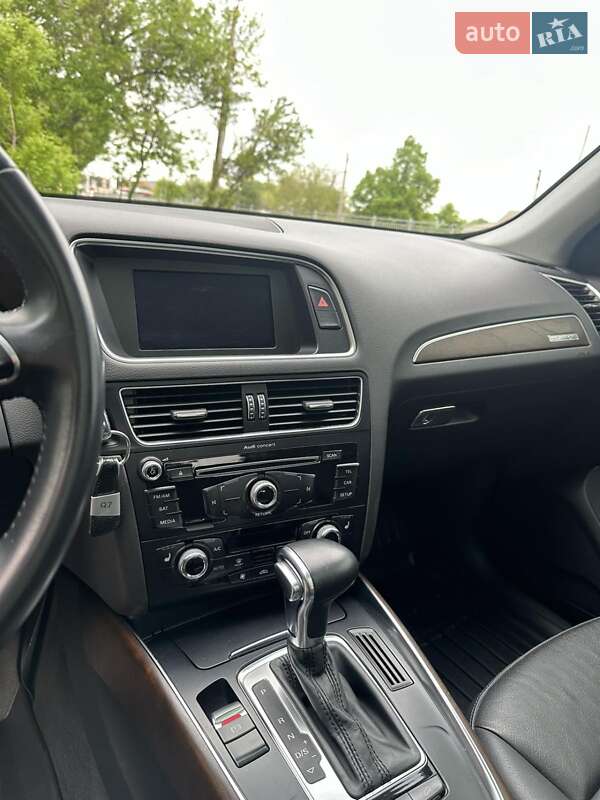 Внедорожник / Кроссовер Audi Q5 2014 в Полтаве