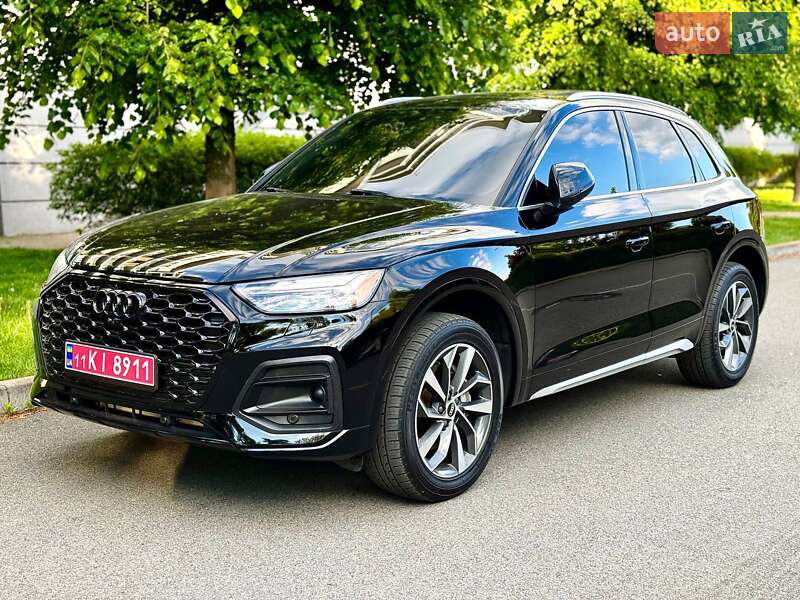 Внедорожник / Кроссовер Audi Q5 2021 в Киеве
