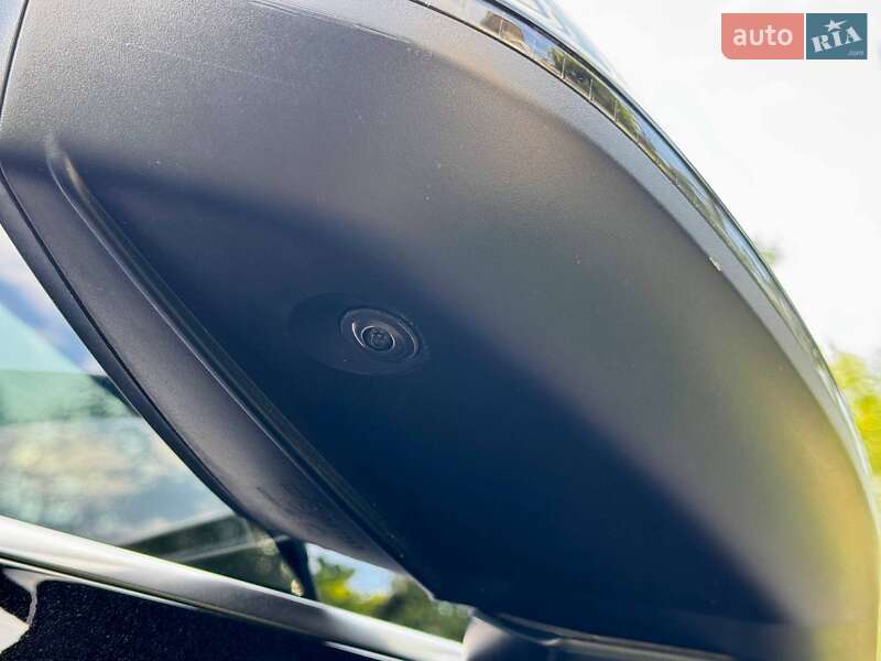 Внедорожник / Кроссовер Audi Q5 2021 в Киеве