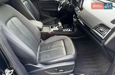 Позашляховик / Кросовер Audi Q5 2021 в 