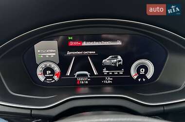 Позашляховик / Кросовер Audi Q5 2021 в 