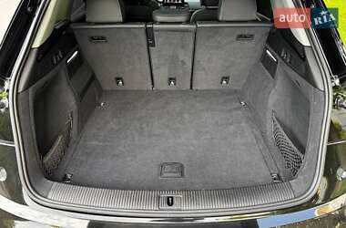 Позашляховик / Кросовер Audi Q5 2021 в 