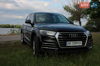 Позашляховик / Кросовер Audi Q5 2017 в 