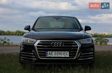 Позашляховик / Кросовер Audi Q5 2017 в 