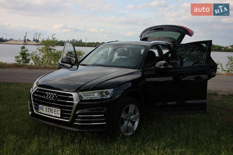 Внедорожник / Кроссовер Audi Q5 2017 в Днепре
