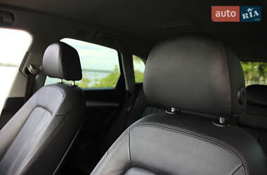 Позашляховик / Кросовер Audi Q5 2017 в 