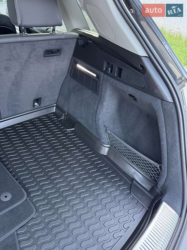 Внедорожник / Кроссовер Audi Q5 2021 в Киеве