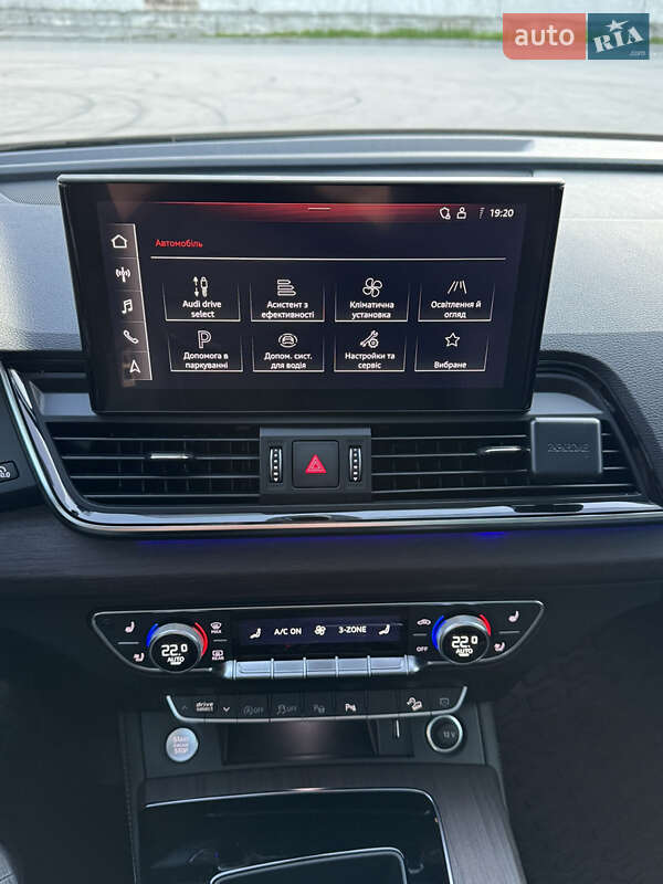Внедорожник / Кроссовер Audi Q5 2021 в Киеве