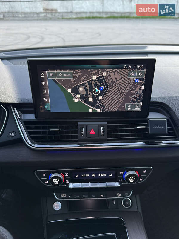 Внедорожник / Кроссовер Audi Q5 2021 в Киеве