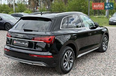 Внедорожник / Кроссовер Audi Q5 2021 в 