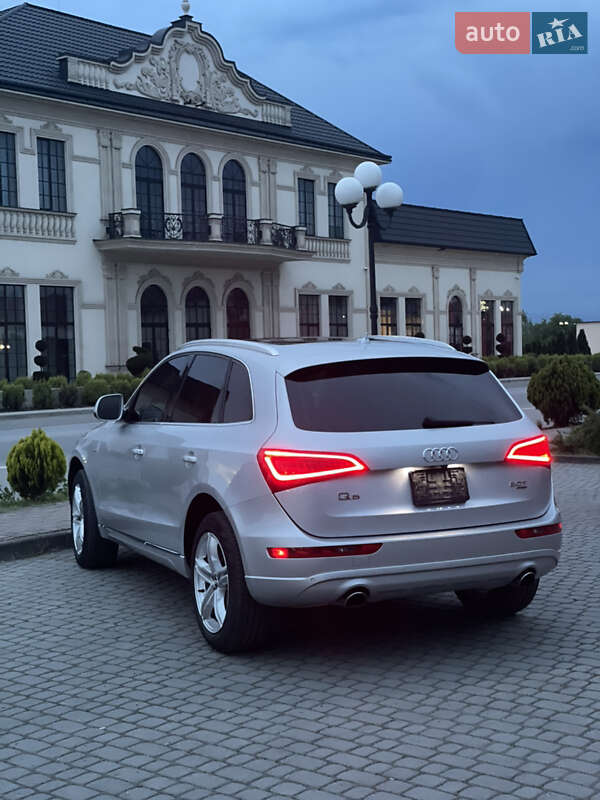 Внедорожник / Кроссовер Audi Q5 2012 в Мукачево