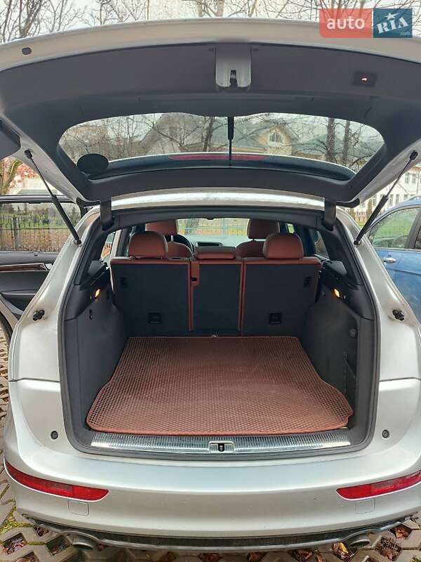 Внедорожник / Кроссовер Audi Q5 2011 в Ивано-Франковске