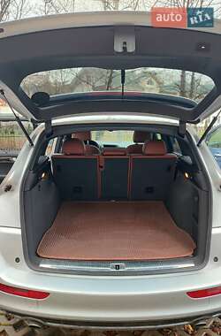 Внедорожник / Кроссовер Audi Q5 2011 в 