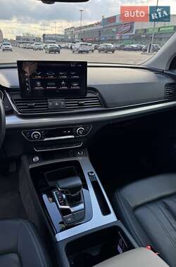 Позашляховик / Кросовер Audi Q5 2022 в 