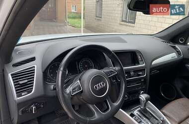 Внедорожник / Кроссовер Audi Q5 2017 в 