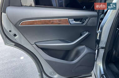 Позашляховик / Кросовер Audi Q5 2011 в 