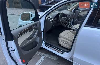 Позашляховик / Кросовер Audi Q5 2015 в 