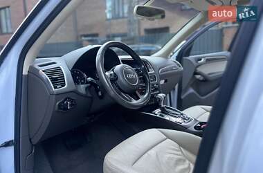 Позашляховик / Кросовер Audi Q5 2015 в 