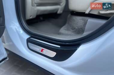 Позашляховик / Кросовер Audi Q5 2015 в 