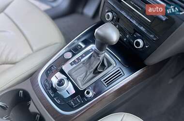 Позашляховик / Кросовер Audi Q5 2015 в 