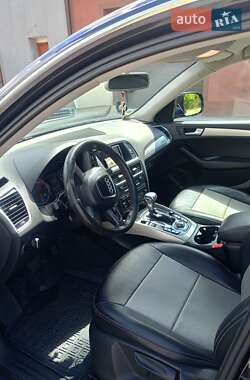 Внедорожник / Кроссовер Audi Q5 2012 в 