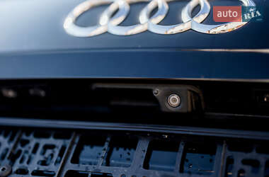 Позашляховик / Кросовер Audi Q5 2020 в 