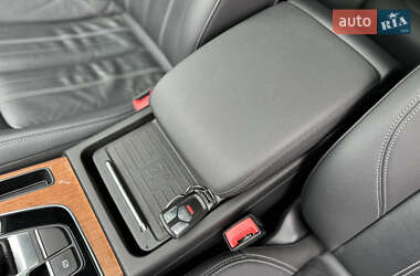 Внедорожник / Кроссовер Audi Q5 2020 в 