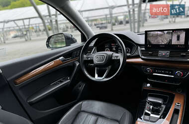 Внедорожник / Кроссовер Audi Q5 2020 в 